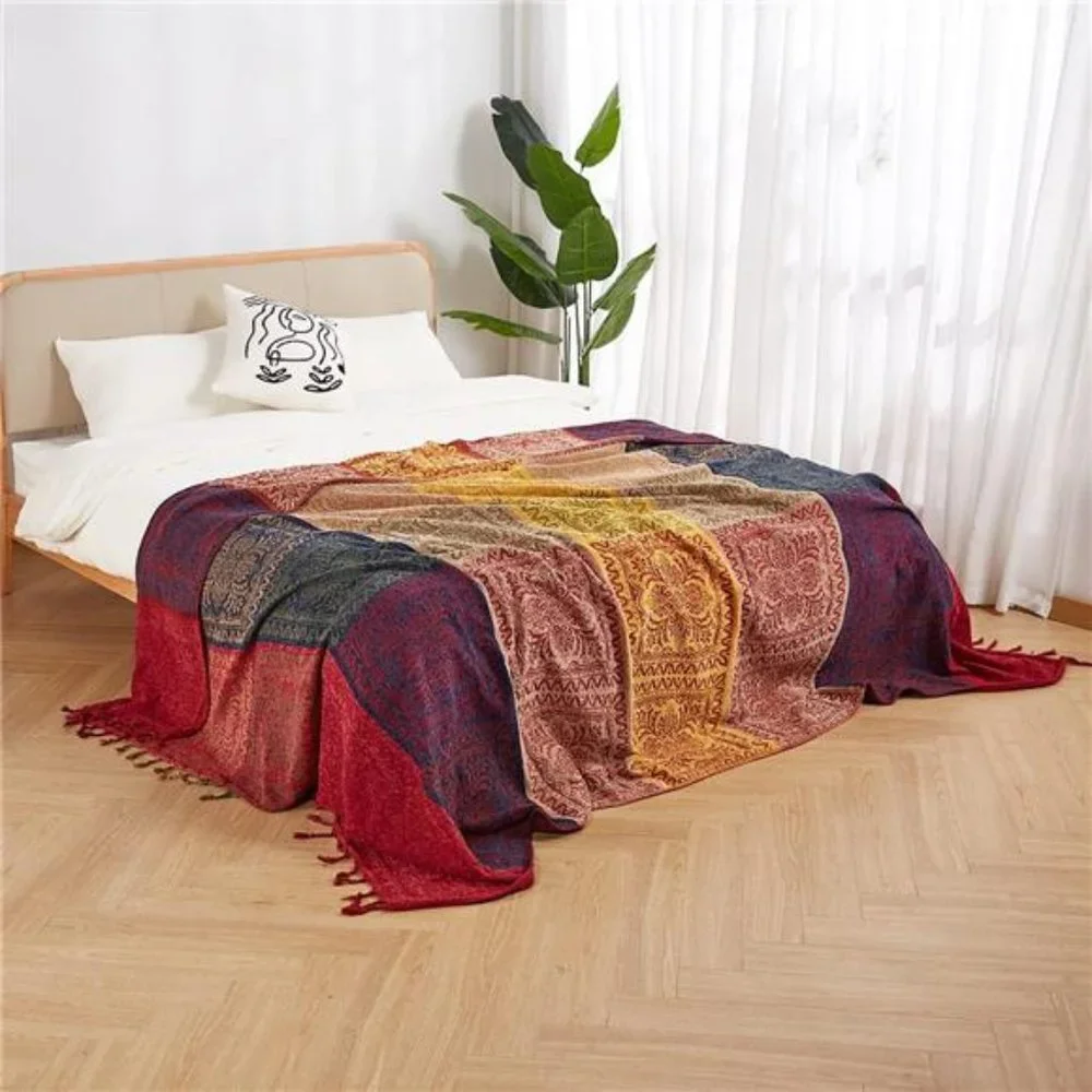 Boho Sofa Cover, Chenille Jacquard Tassels Throw Blankets for Couch bed